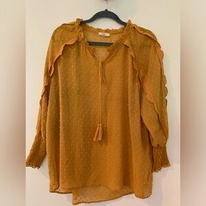 Mustard Swiss dot top 1x